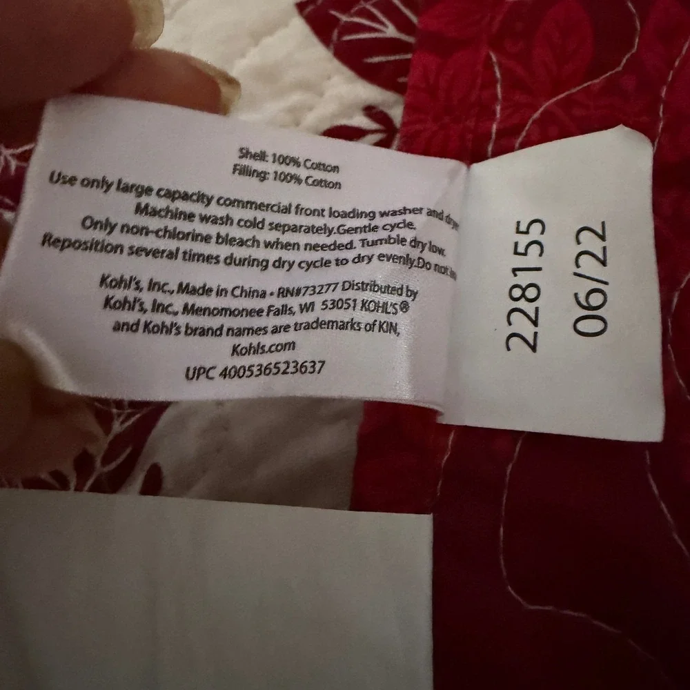 St Nicholas Square Red Floral Quilt Set Full Queen 3pc Reversible Cotton Holiday